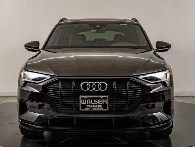 Used 2022 Audi e-tron Premium with VIN WA1AAAGE1NB013922 for sale in Wichita, KS