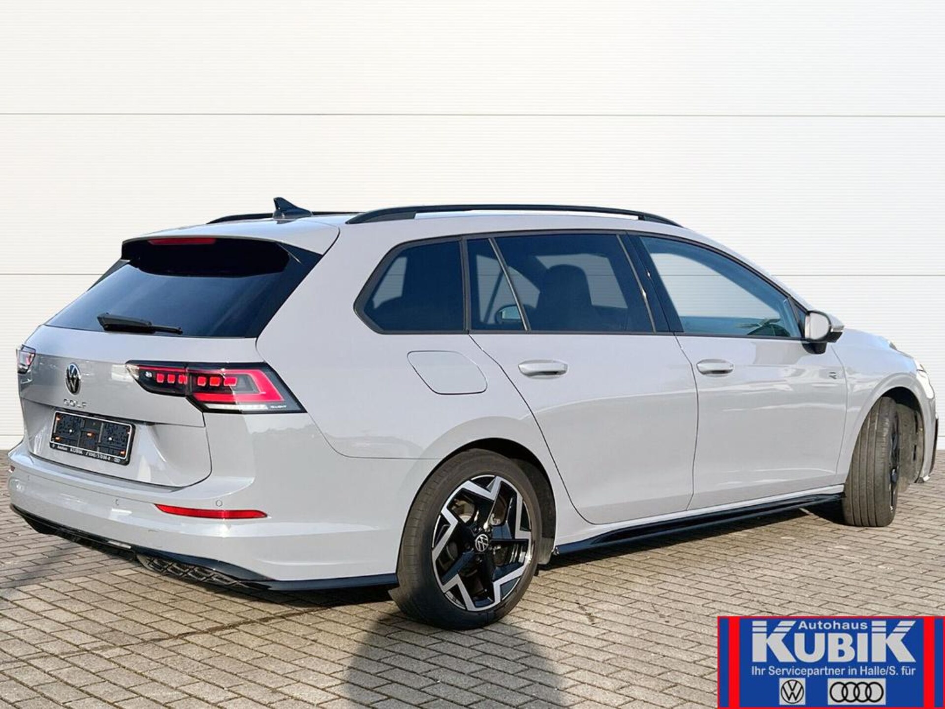 Volkswagen Golf Variant R-Line