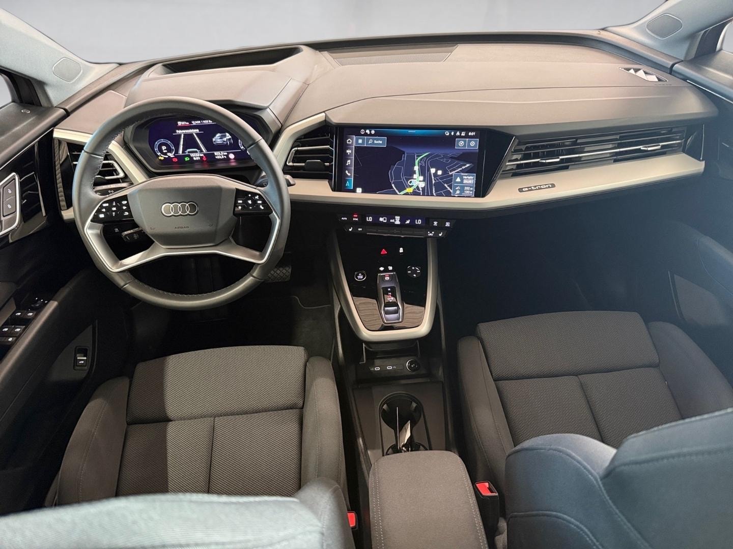Bild über Audi Q4 e-tron 45 e-tron - für weitere Informationen kontaktieren Sie den Audi Partner