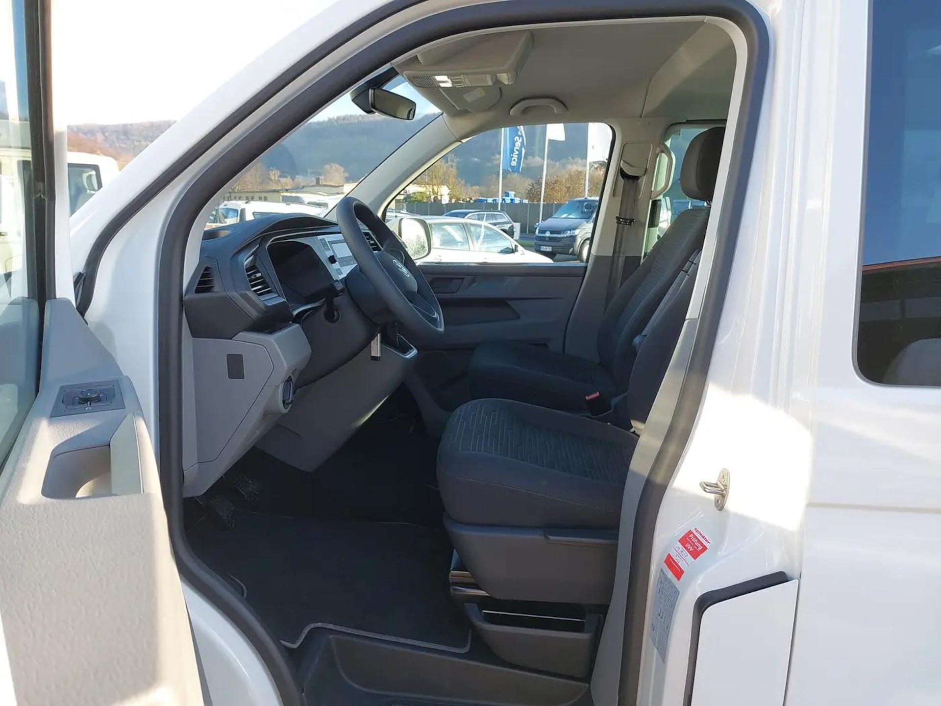 Volkswagen T6.1 Caravelle kurzer Radstand Comfortline