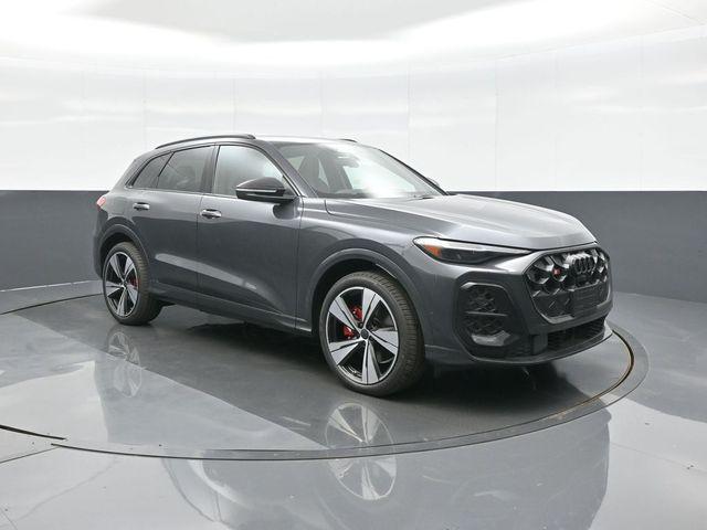2026 Audi SQ5 Premium Plus quattro's photo