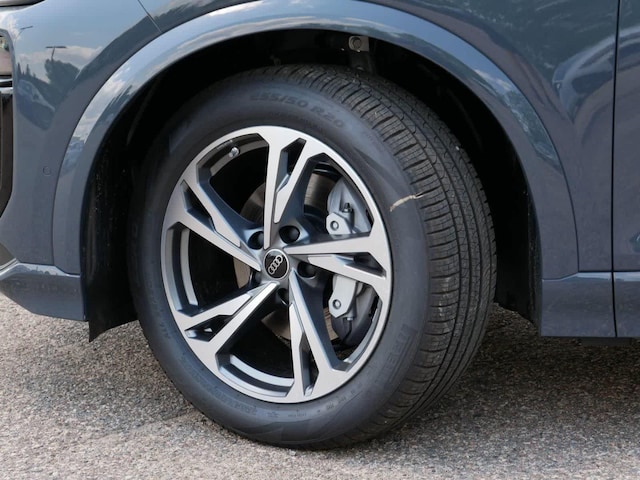 2027 Audi Q6 Sportback e-tron Premium Plus - Photo 8