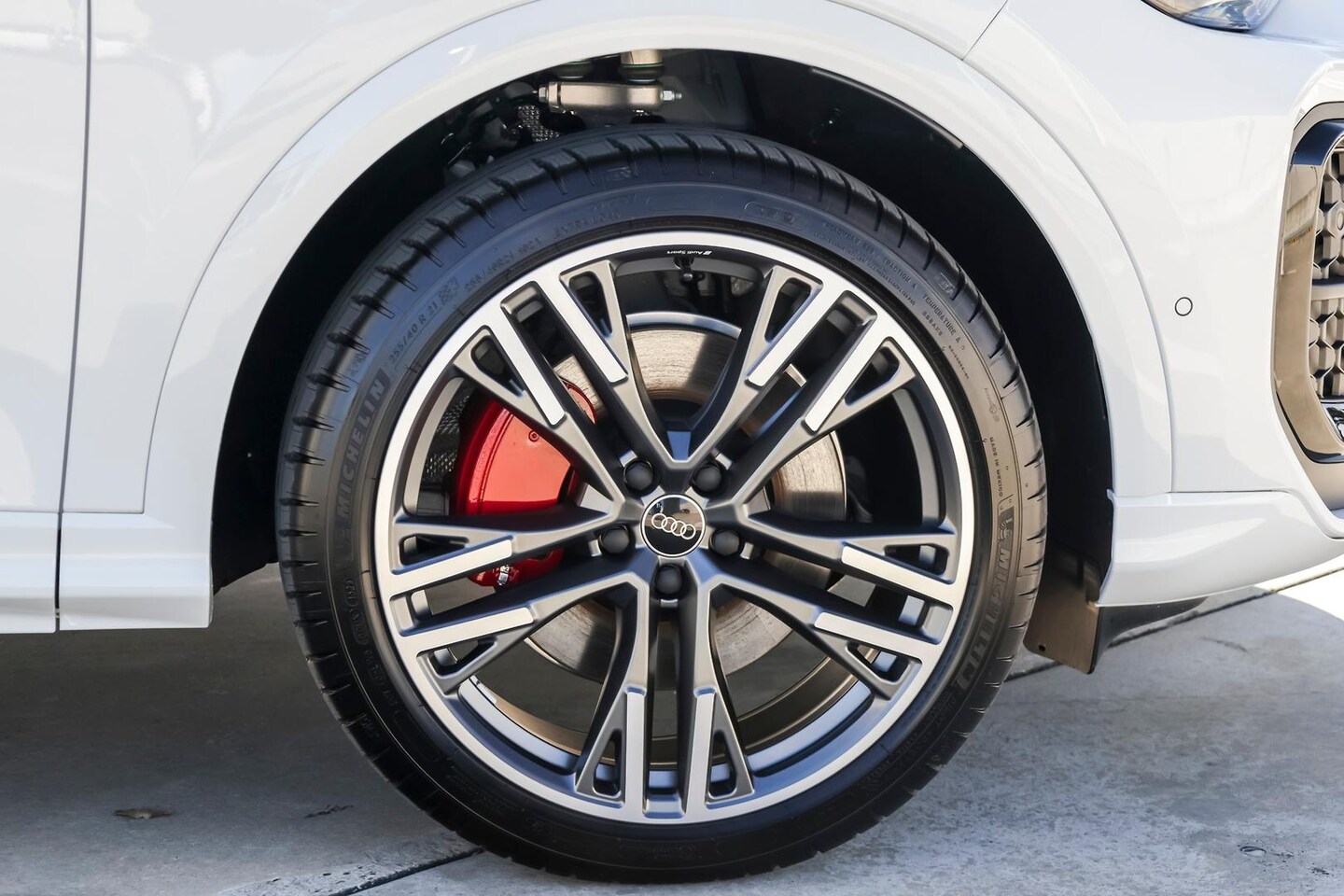 Image about Audi Q5 SUV e-hybrid quattro S tronic