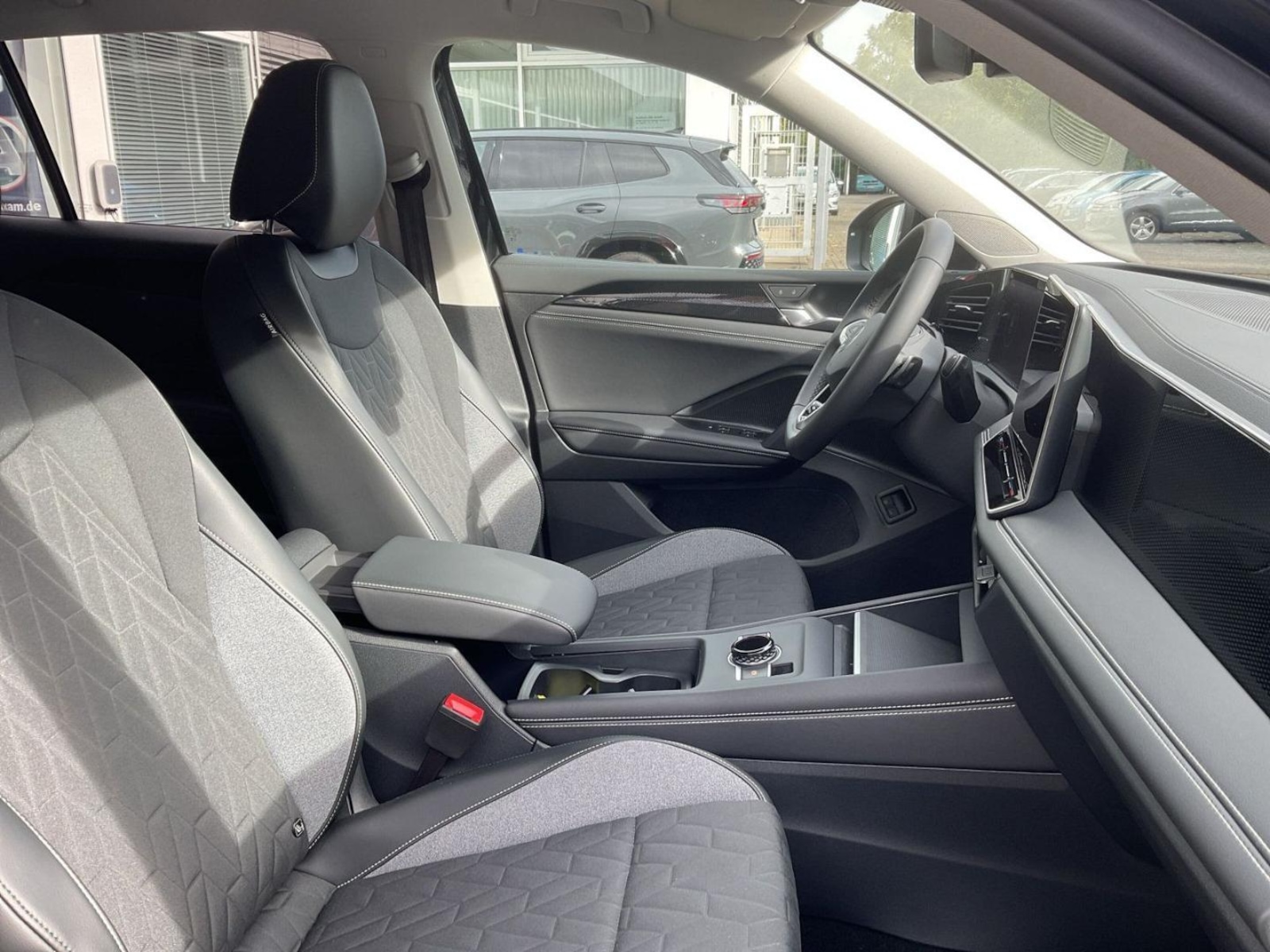 Volkswagen Tiguan – Bild 11