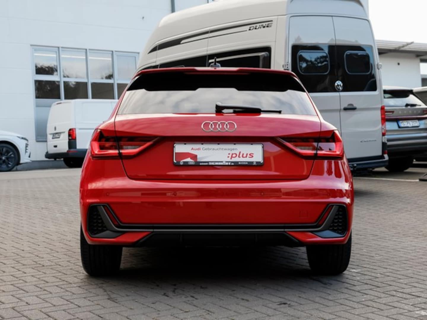 Bild über Audi A1 Sportback S line 30 TFSI S tronic - für weitere Informationen kontaktieren Sie den Audi Partner