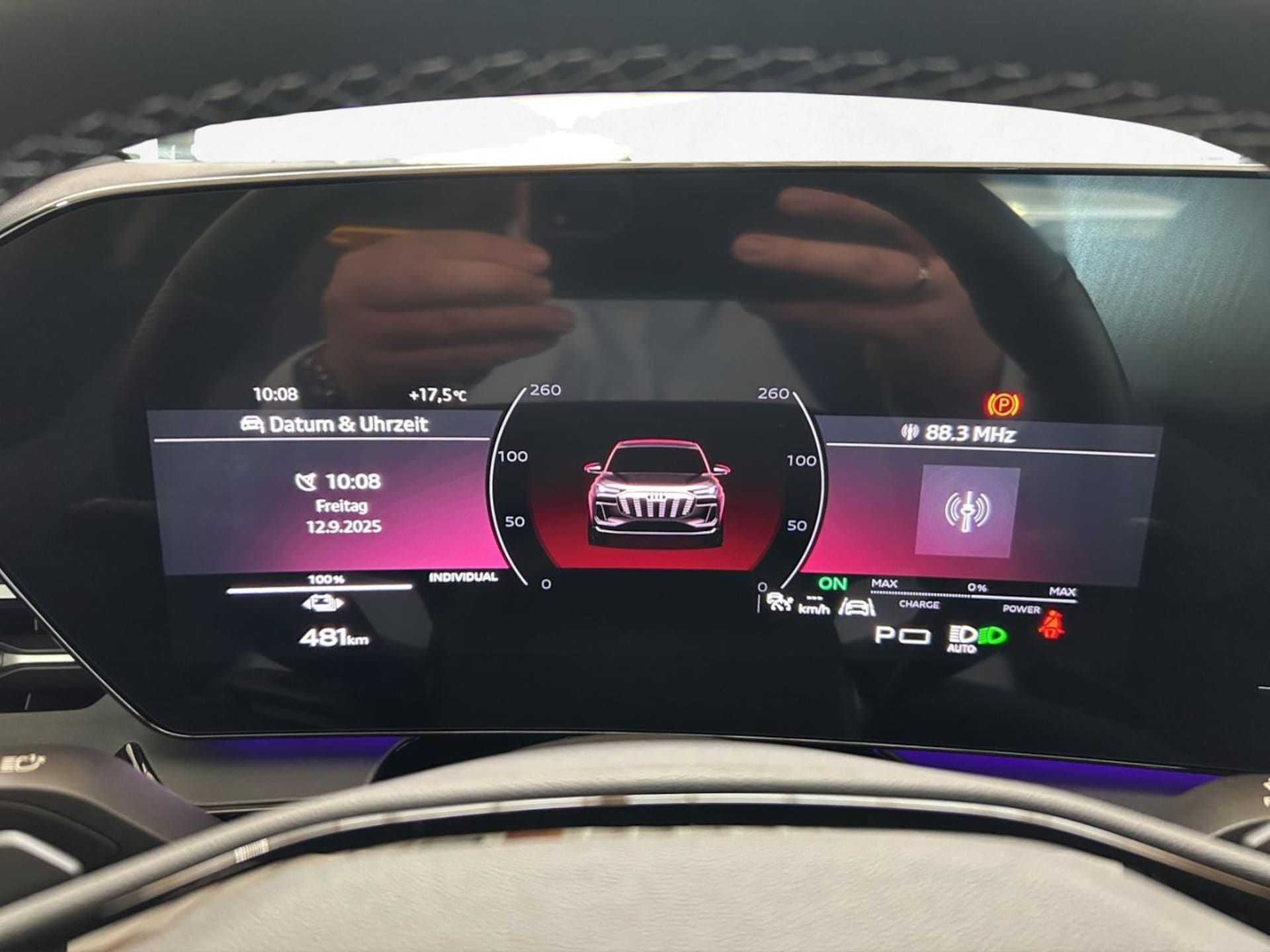 Audi Q6 SUV e-tron edition one