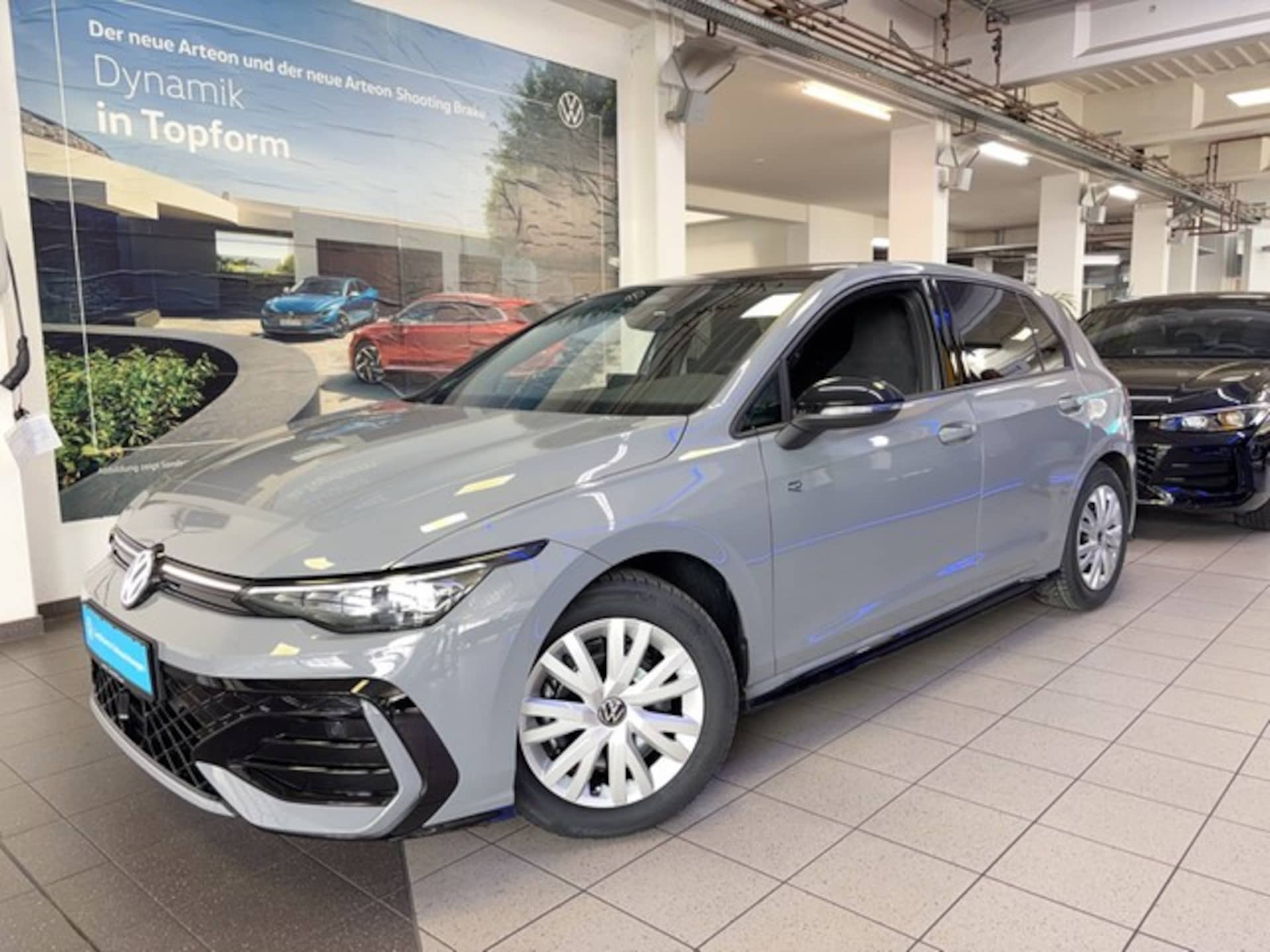 Volkswagen Golf R-Line