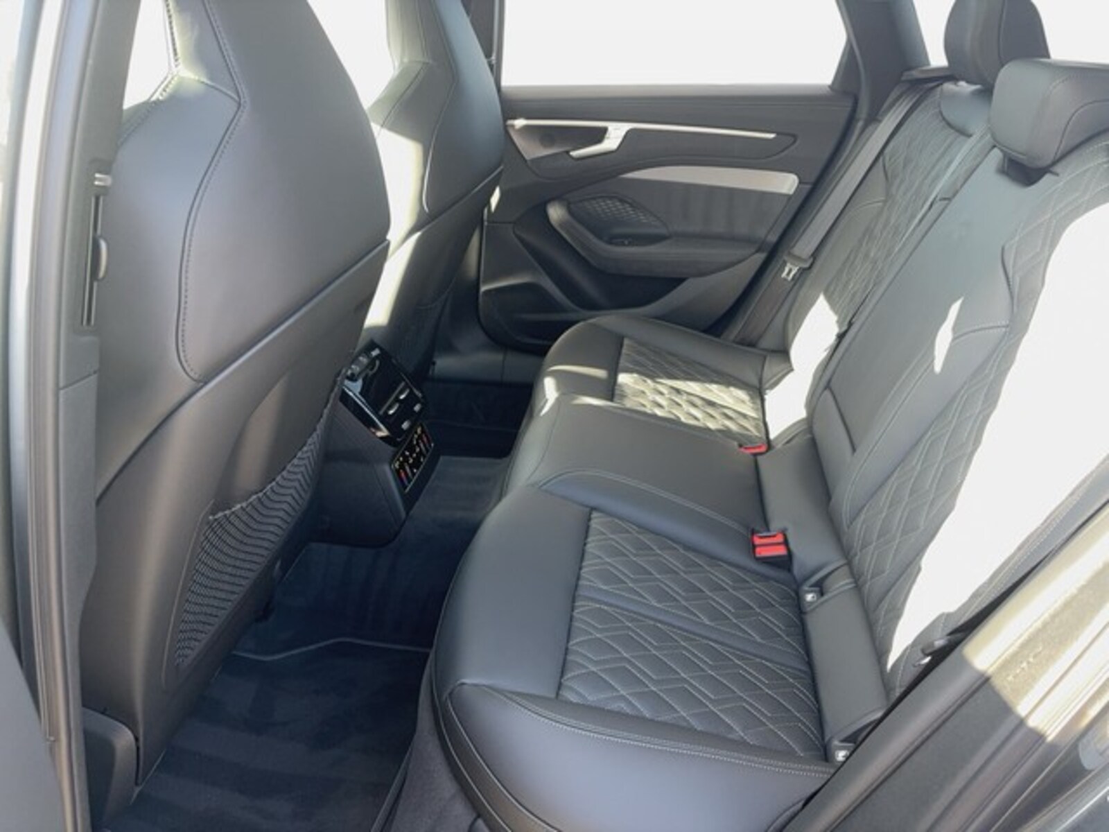Audi A6 Avant – Bild 9