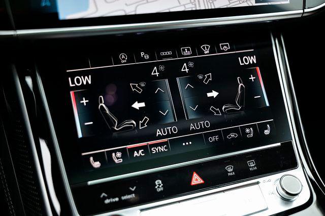 2025 Audi S8 Base - Photo 42