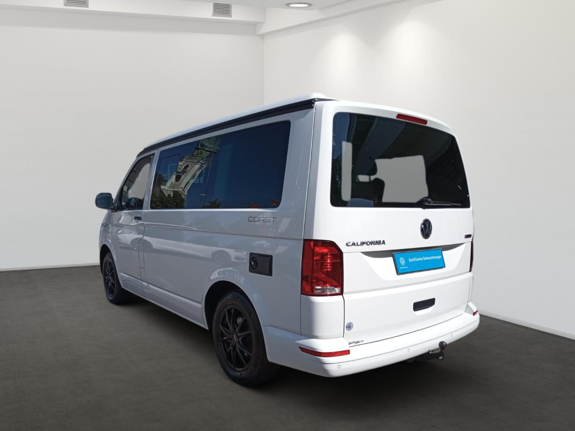 Volkswagen T6.1 California Coast