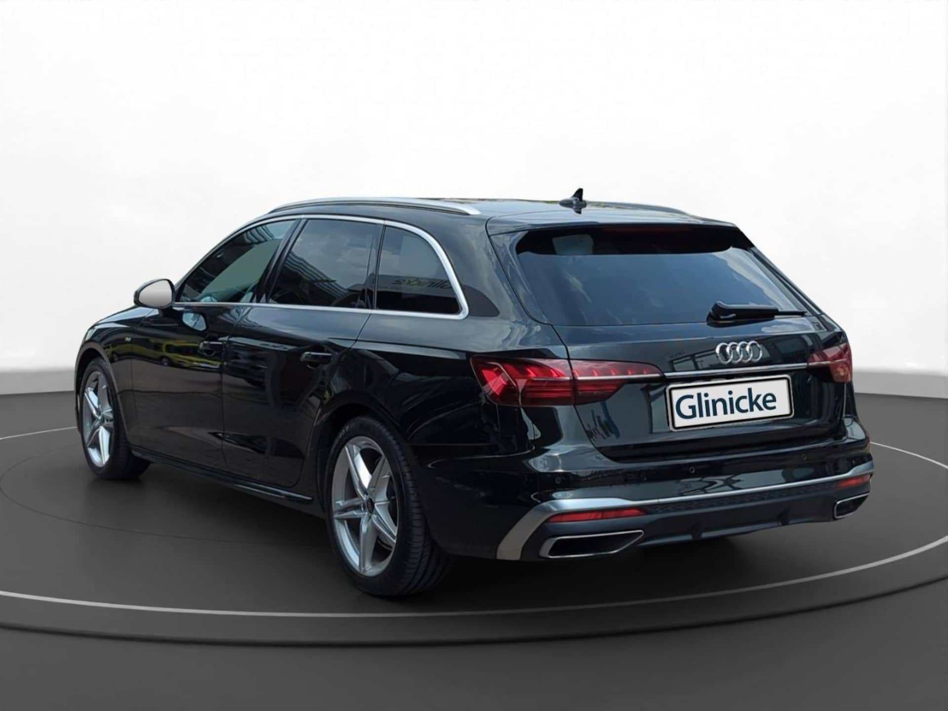 Audi A4 Avant S line