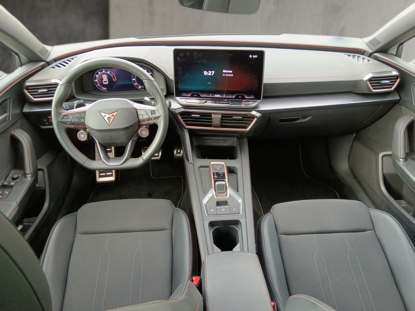 CUPRA Leon Sportstourer 1.5 eTSI DSG 110 kW (150 CV) — photo 4