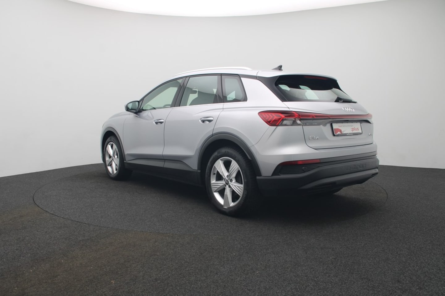 Bild über Audi Q4 e-tron 40 e-tron - für weitere Informationen kontaktieren Sie den Audi Partner