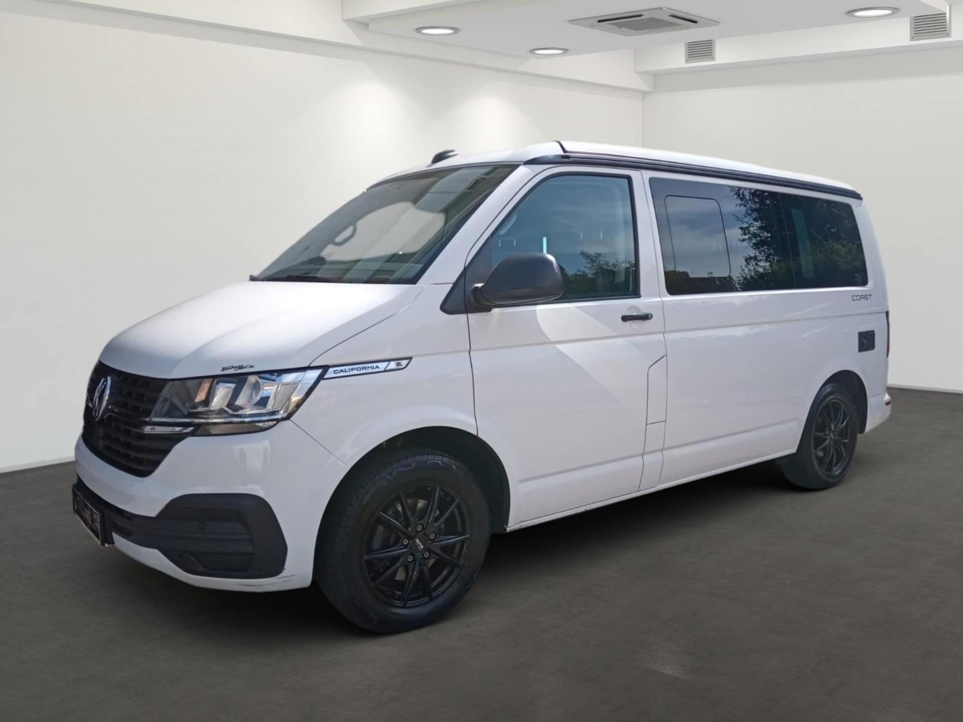 Volkswagen T6.1 California Coast