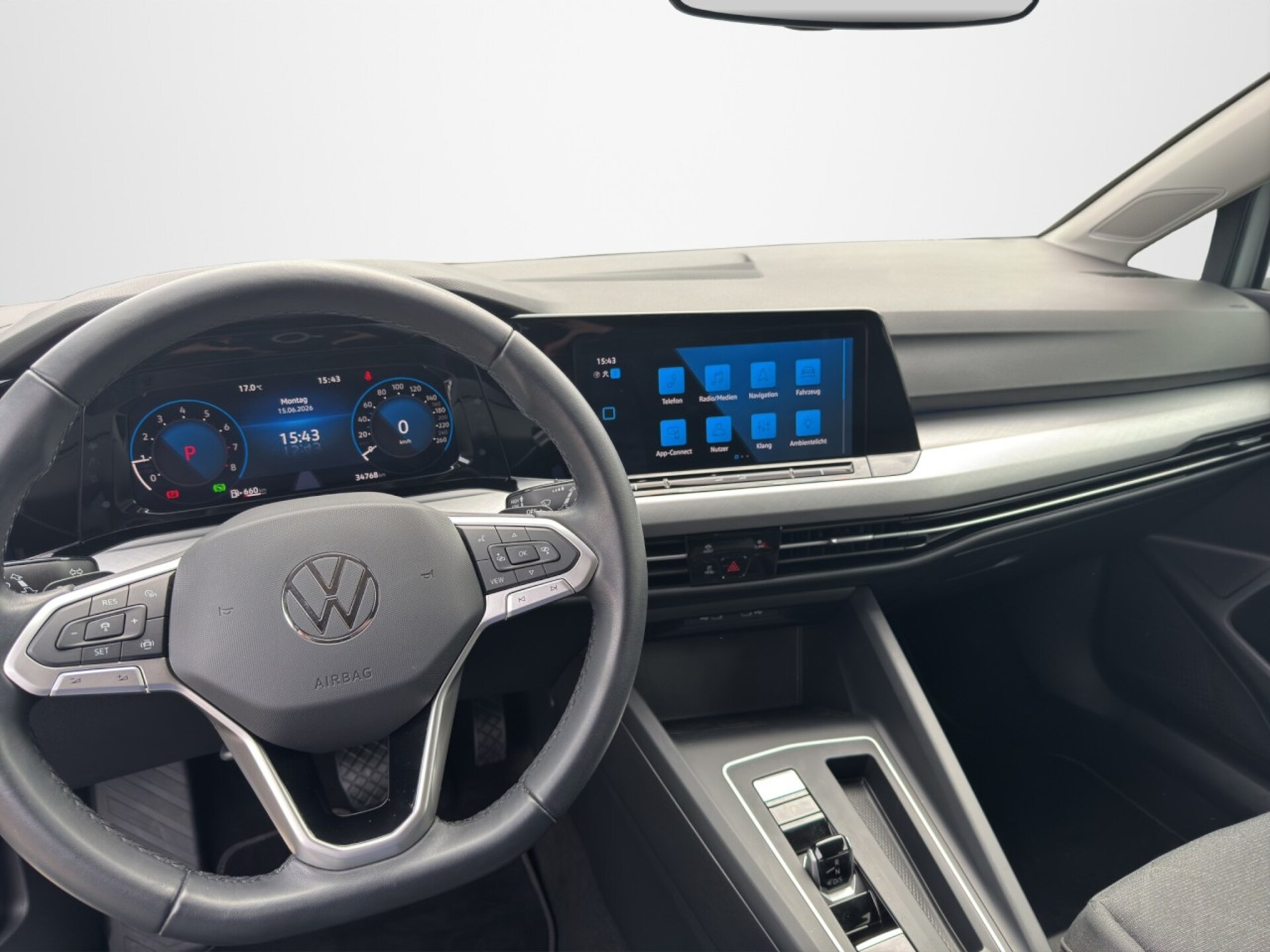 Volkswagen Golf Life