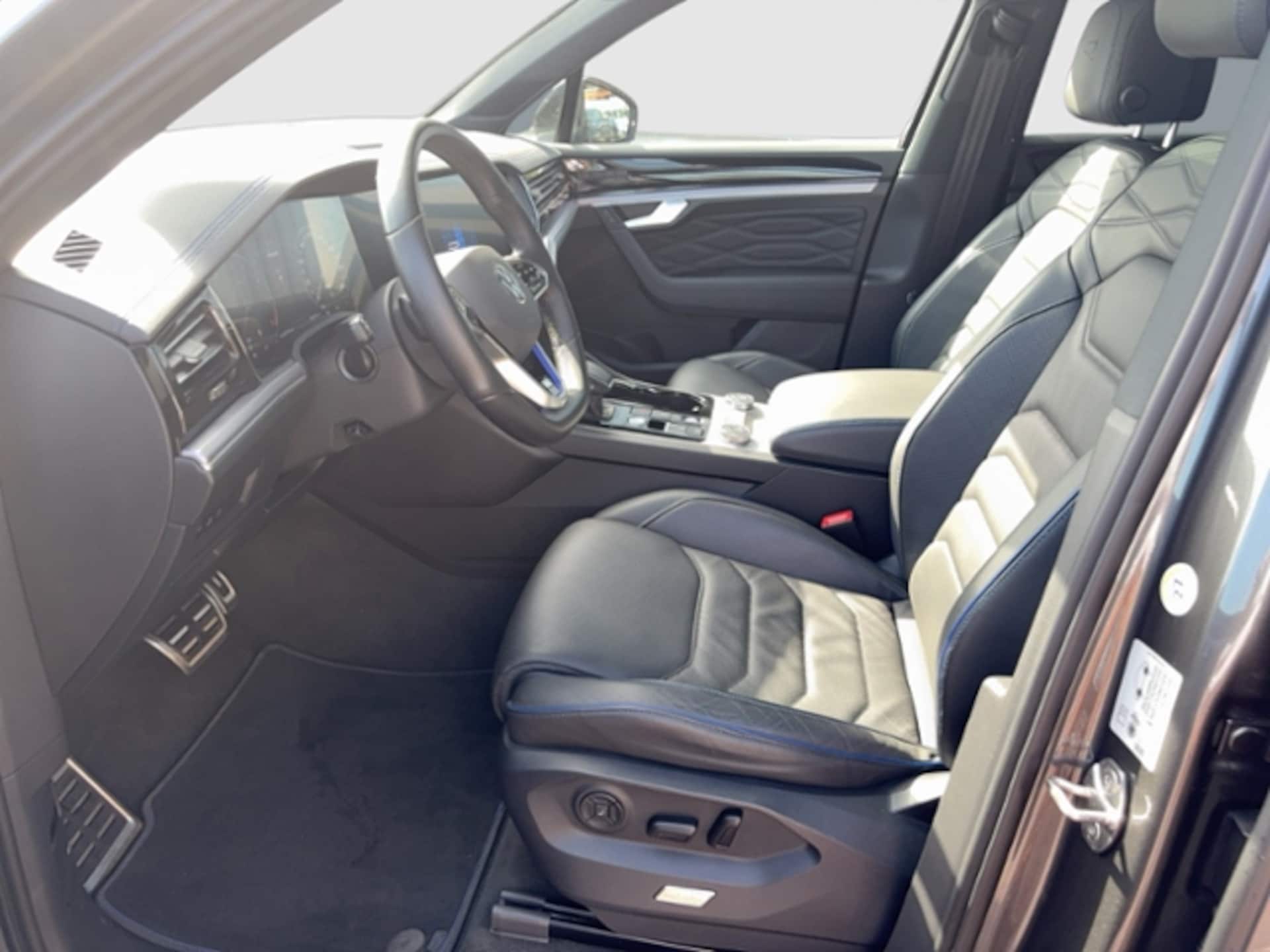 Volkswagen Touareg R