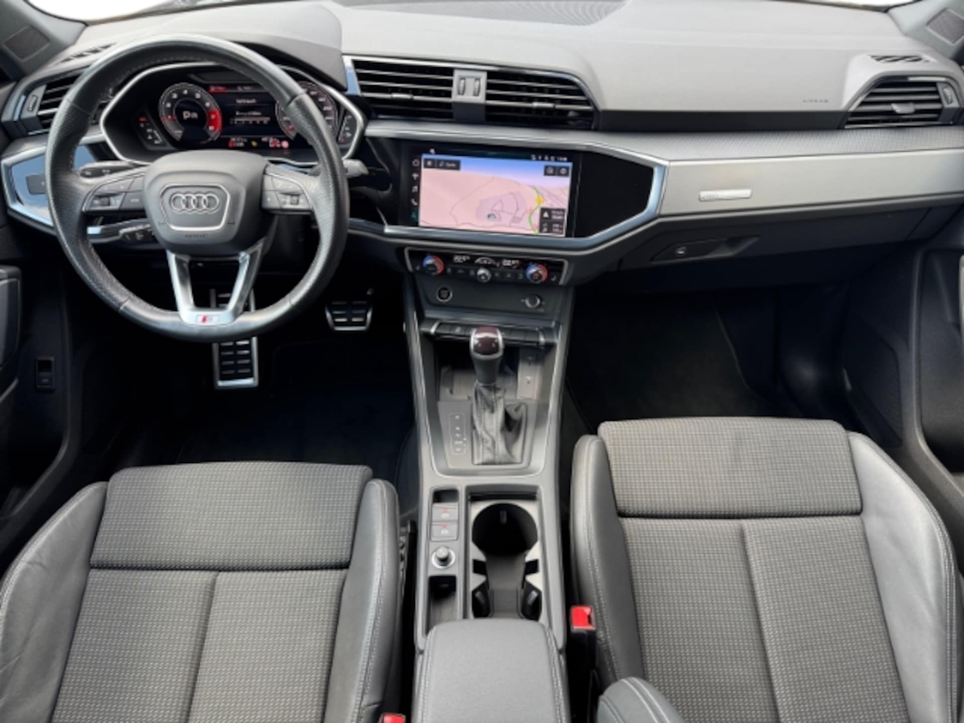 Audi Q3 SUV S line