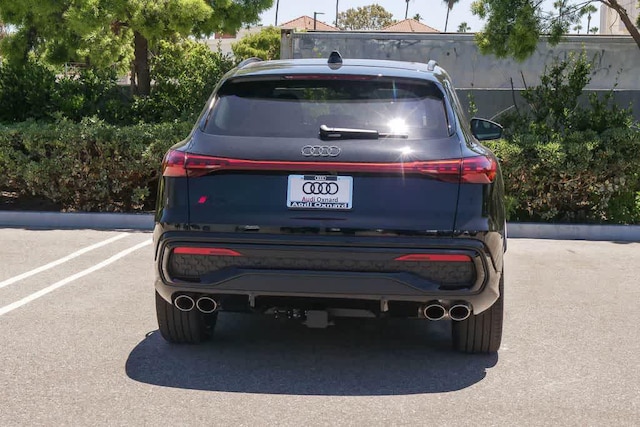 2026 Audi SQ5 Premium Plus - Photo 8