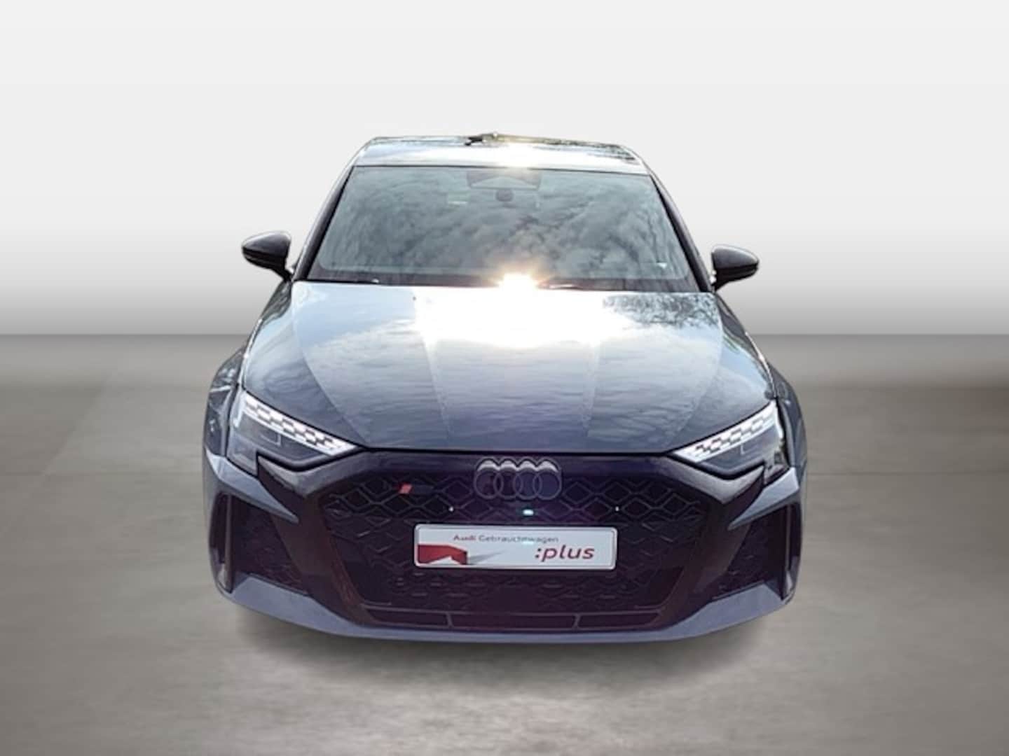 Bild über Audi RS 3 Sportback TFSI quattro 294 kW S tronic - für weitere Informationen kontaktieren Sie den Audi Partner