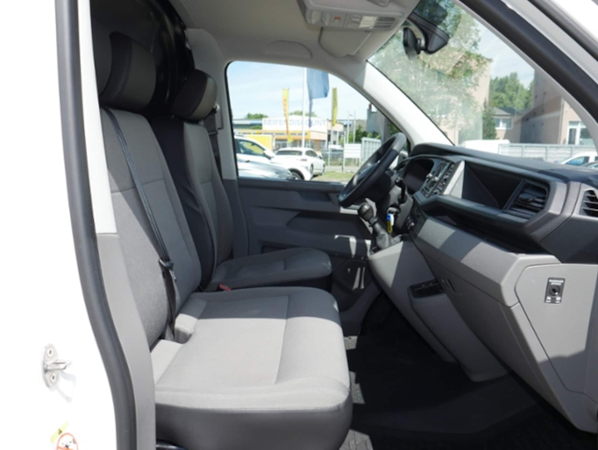 Volkswagen T6.1 Transporter Kasten kurzer Radstand