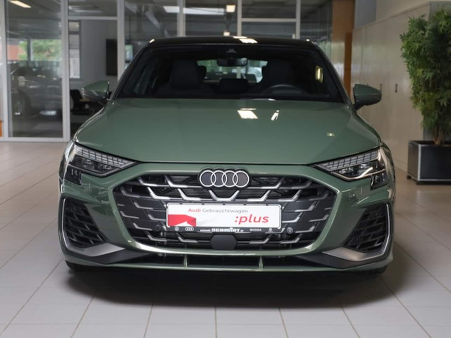 Bild über Audi S3 Sportback TFSI quattro S tronic - für weitere Informationen kontaktieren Sie den Audi Partner