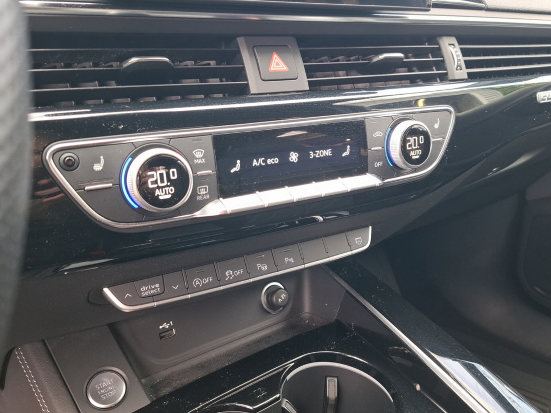 Audi A4 Avant S line