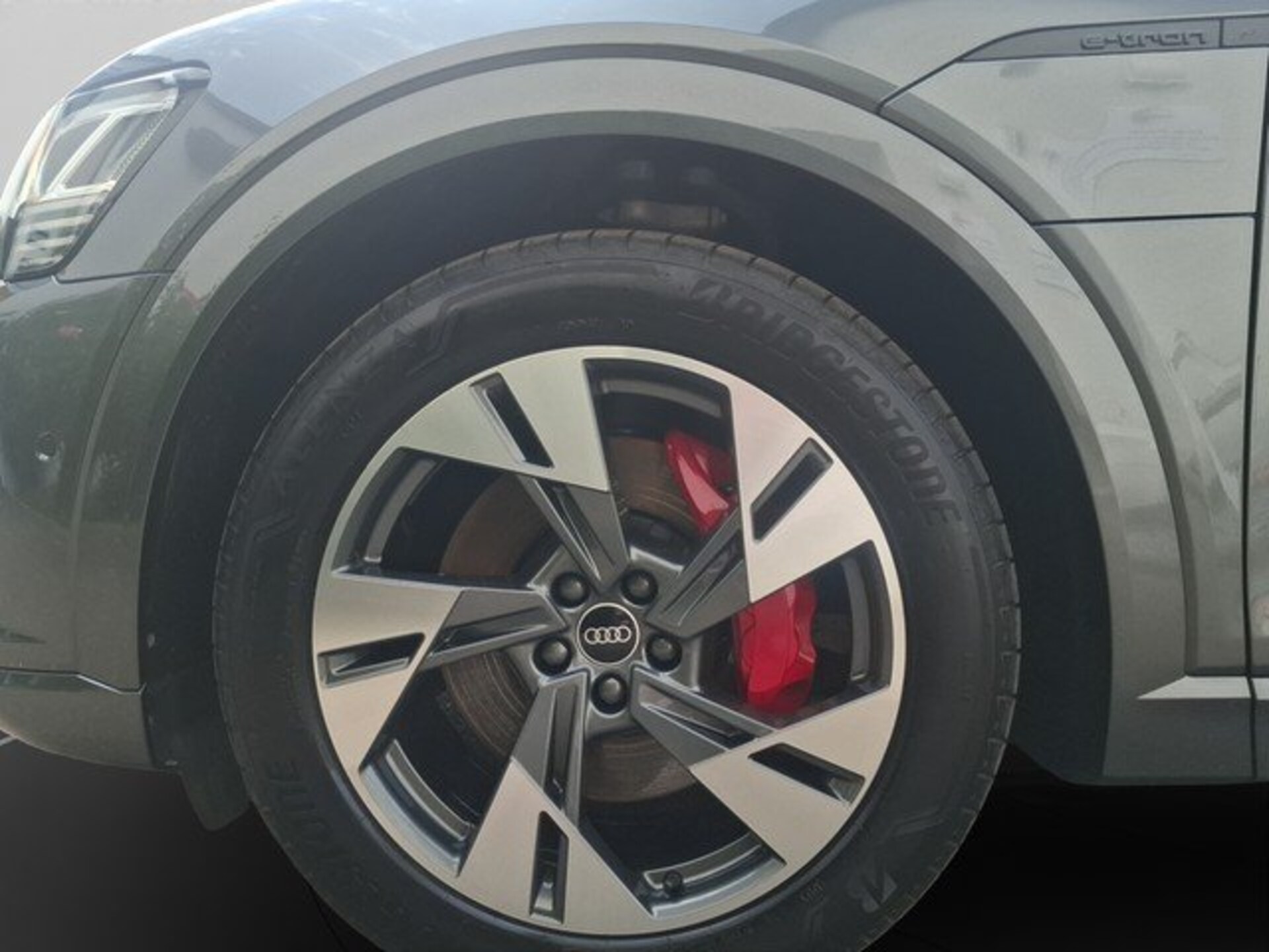 Audi Q8 Sportback e-tron S line