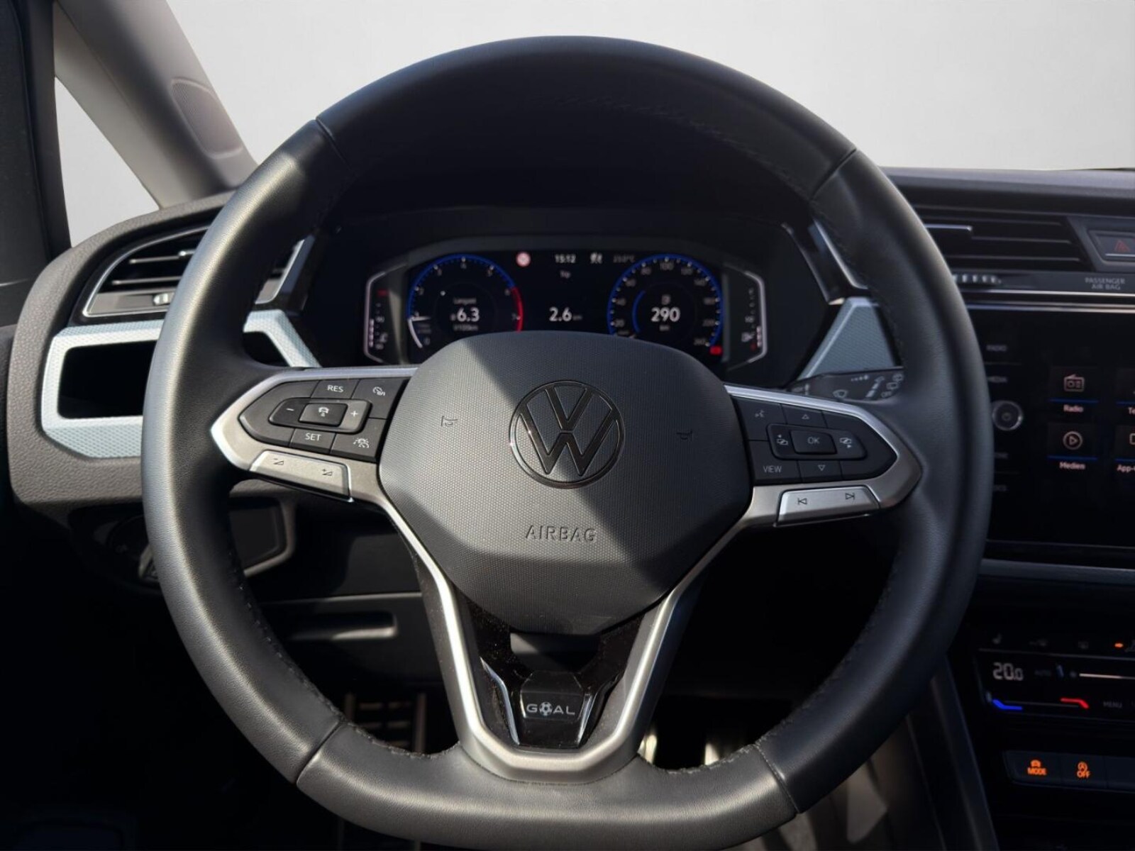 Volkswagen Touran – Bild 9