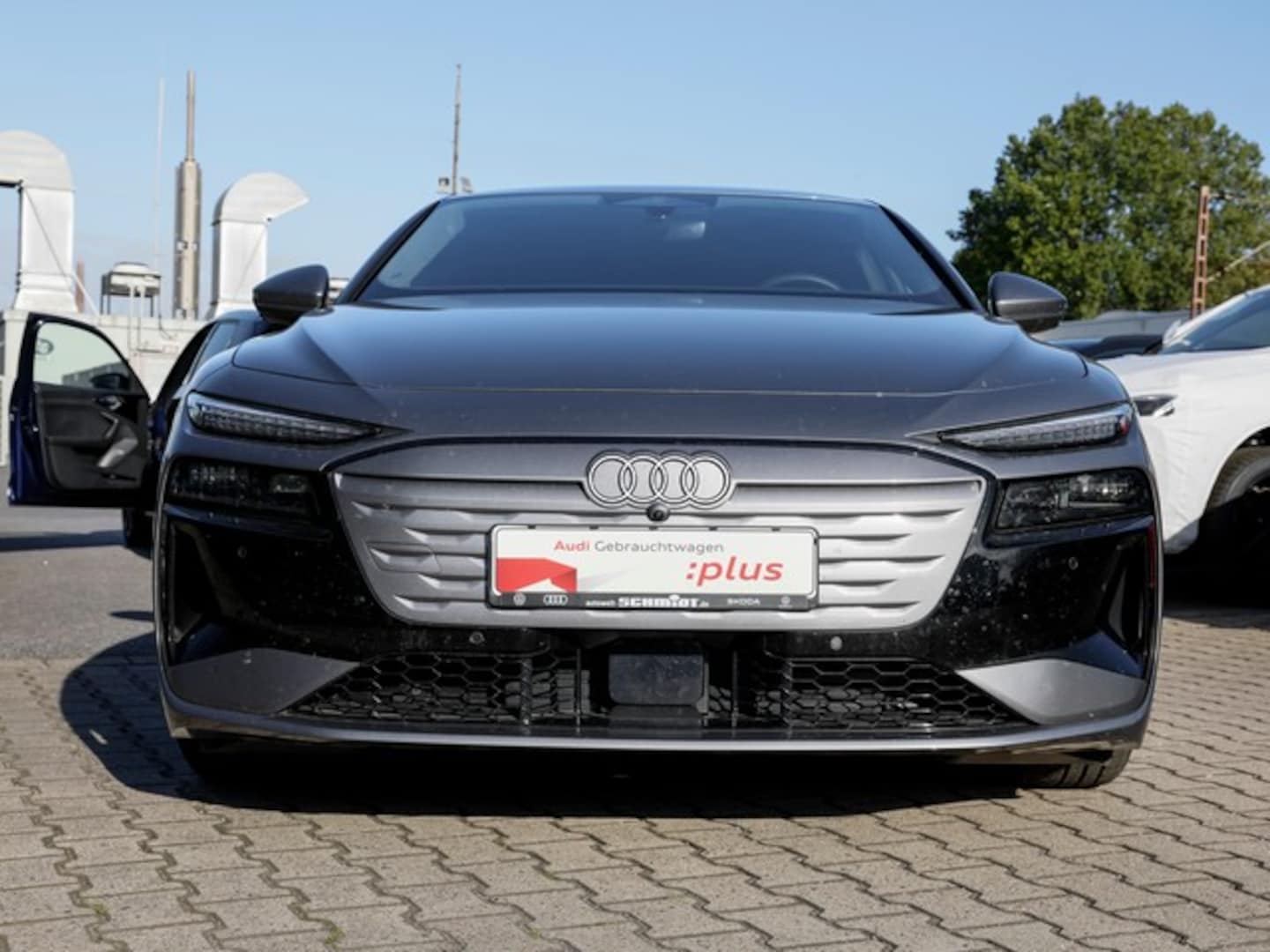 Bild über Audi A6 Avant e-tron e-tron performance - für weitere Informationen kontaktieren Sie den Audi Partner