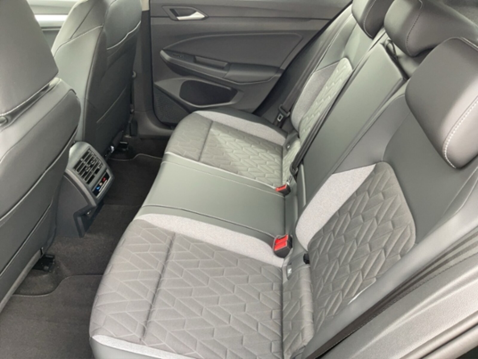 Volkswagen Golf – Bild 12