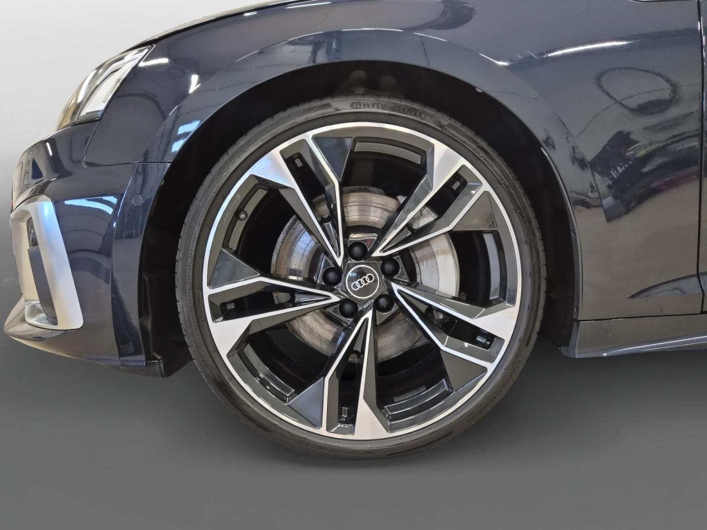 Bild som visar&nbsp;Audi A5 Sportback&nbsp;A5 Sportback 45 TFSI quattro S line 265 hk S tronic - för mer information kontakta din Audi Partner