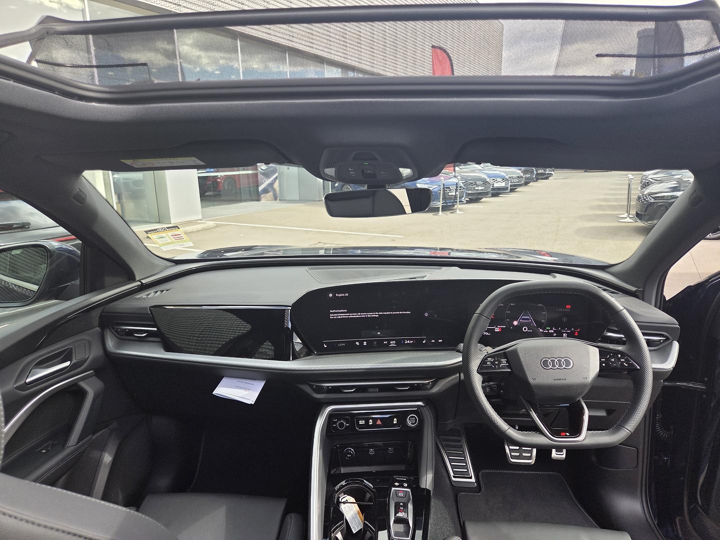 Image about Audi Q5 SUV TFSI quattro 200 kW sport
