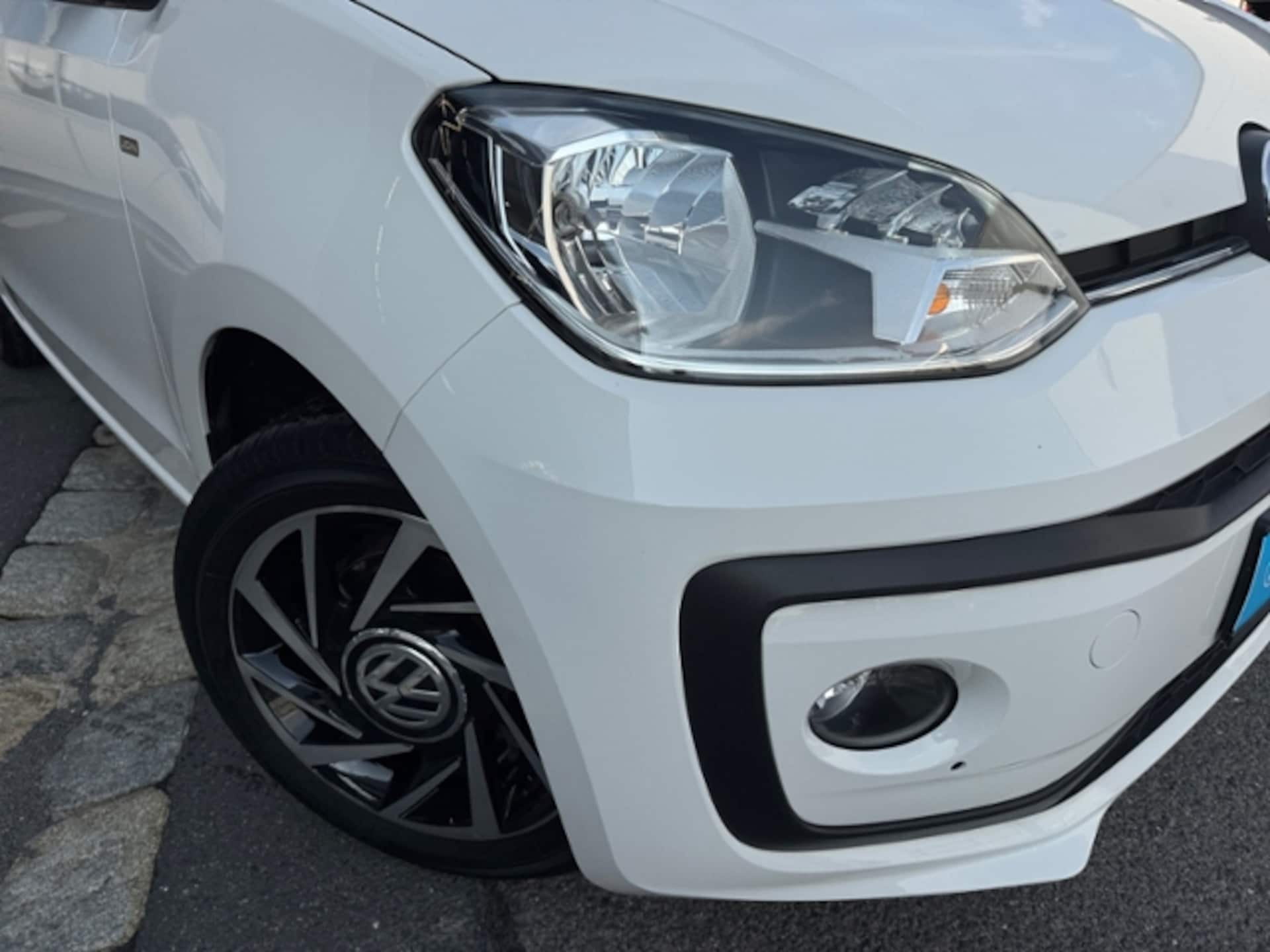 Volkswagen up! join up!