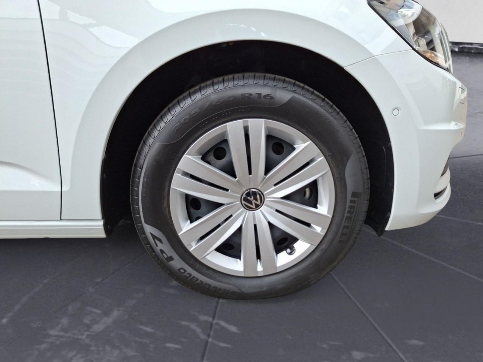 Volkswagen Touran – Bild 6