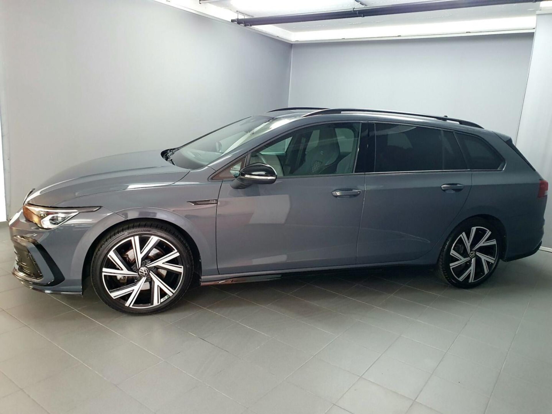 Volkswagen Golf Variant R-Line
