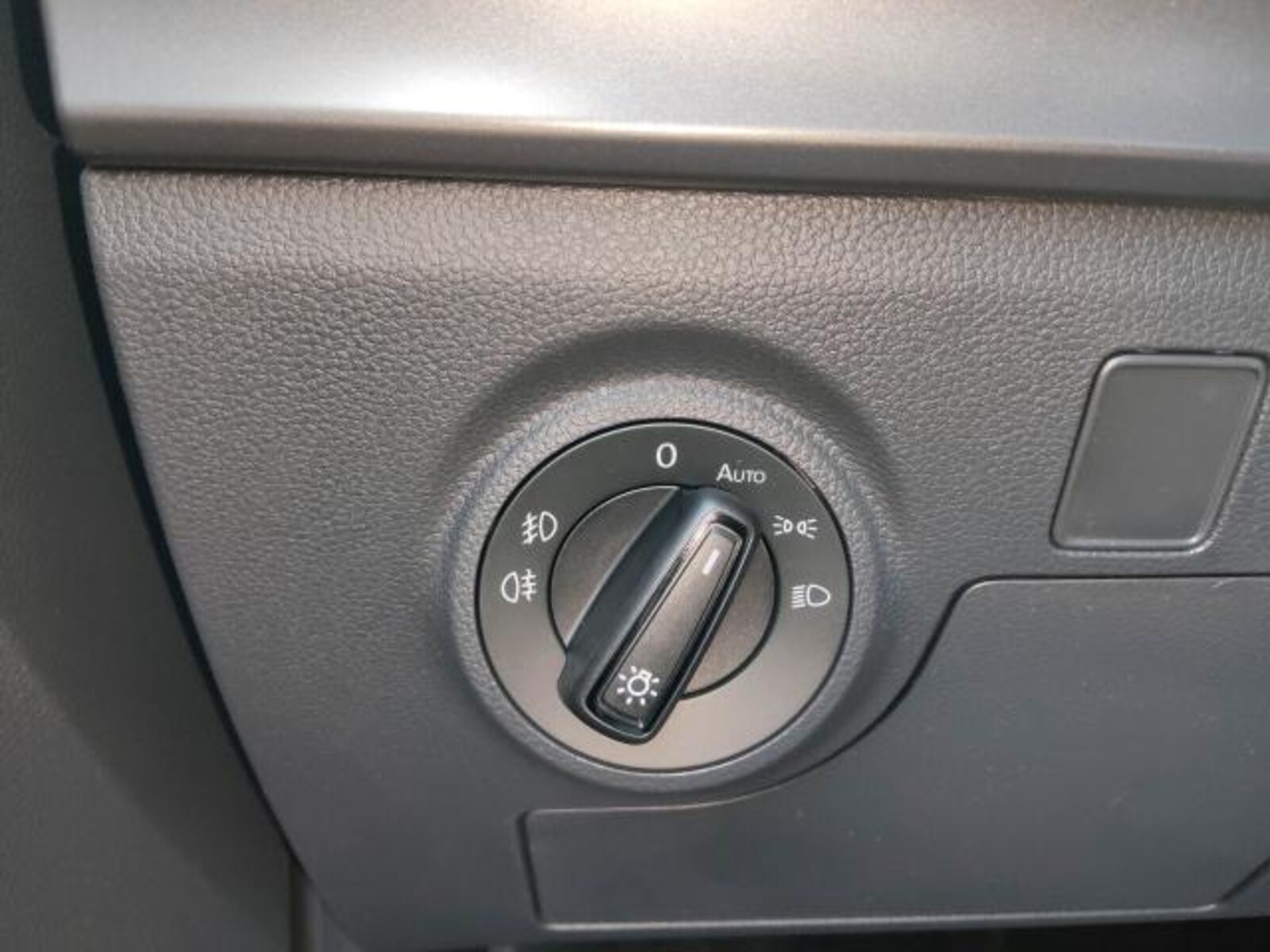 SEAT Arona – Bild 12