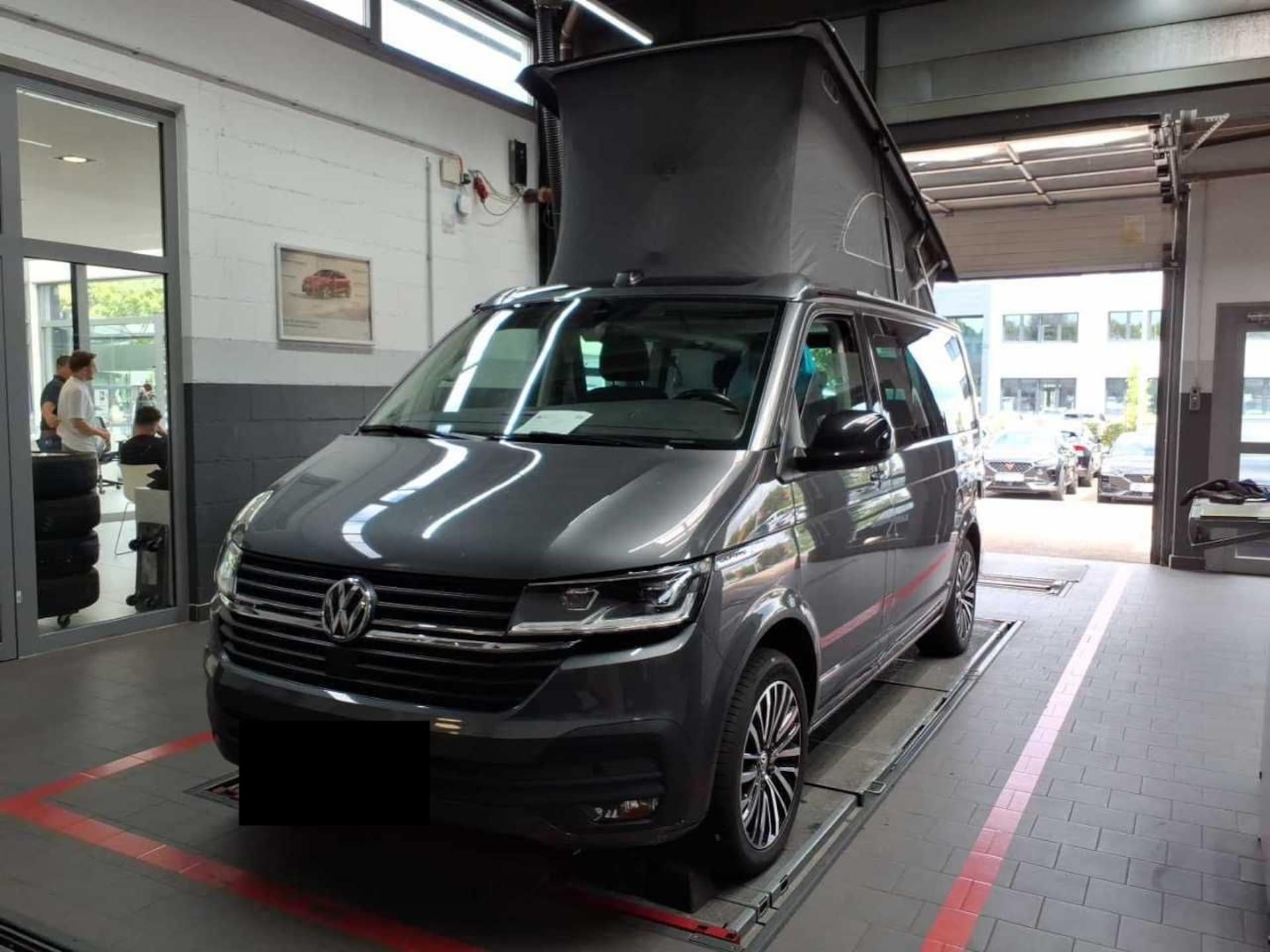 Volkswagen T6.1 California Beach