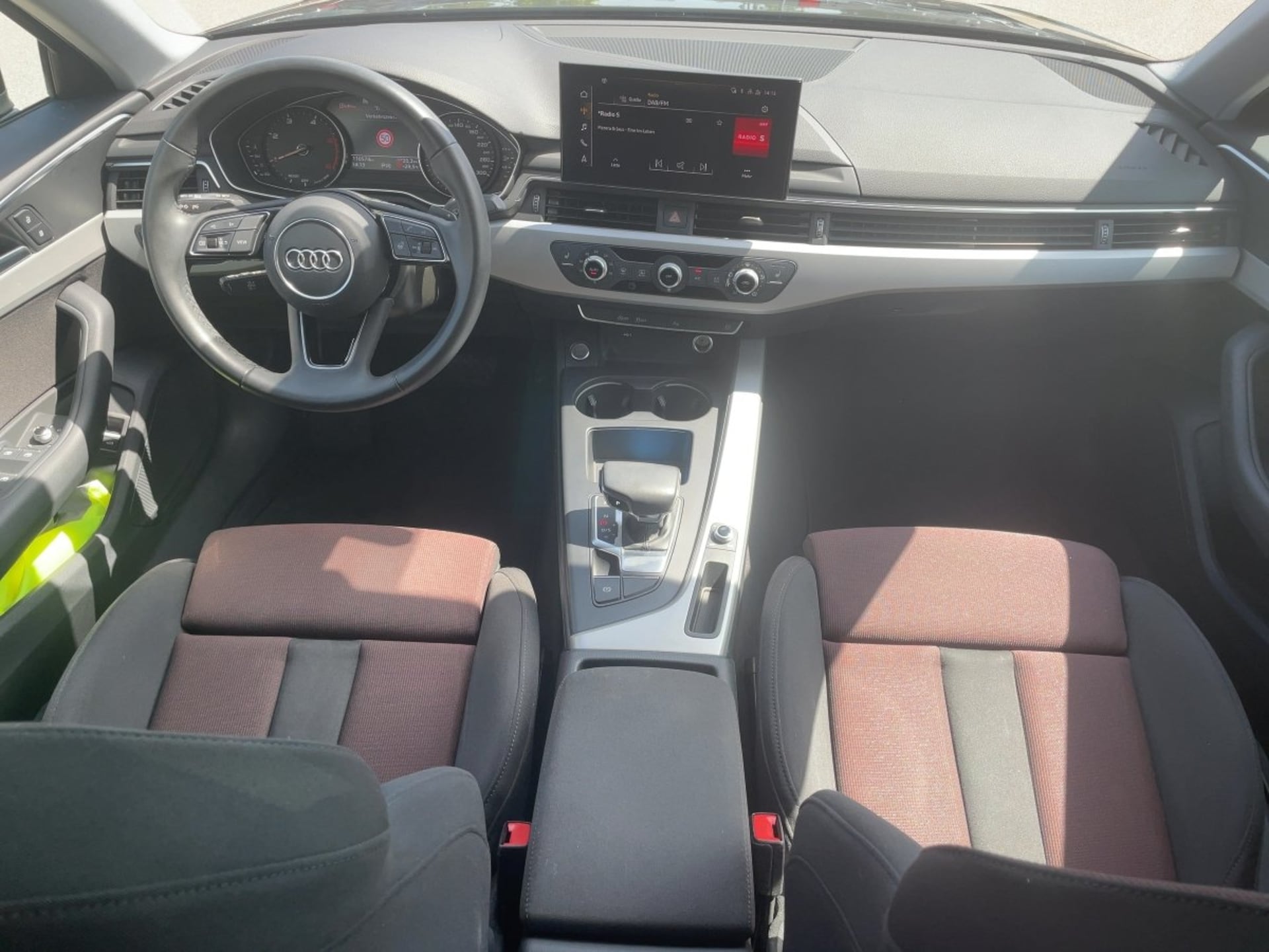 Audi A4 Limousine