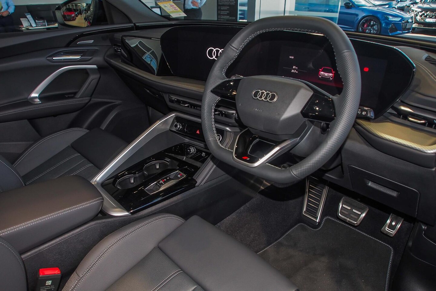 Image about Audi Q5 SUV TFSI quattro 200 kW sport