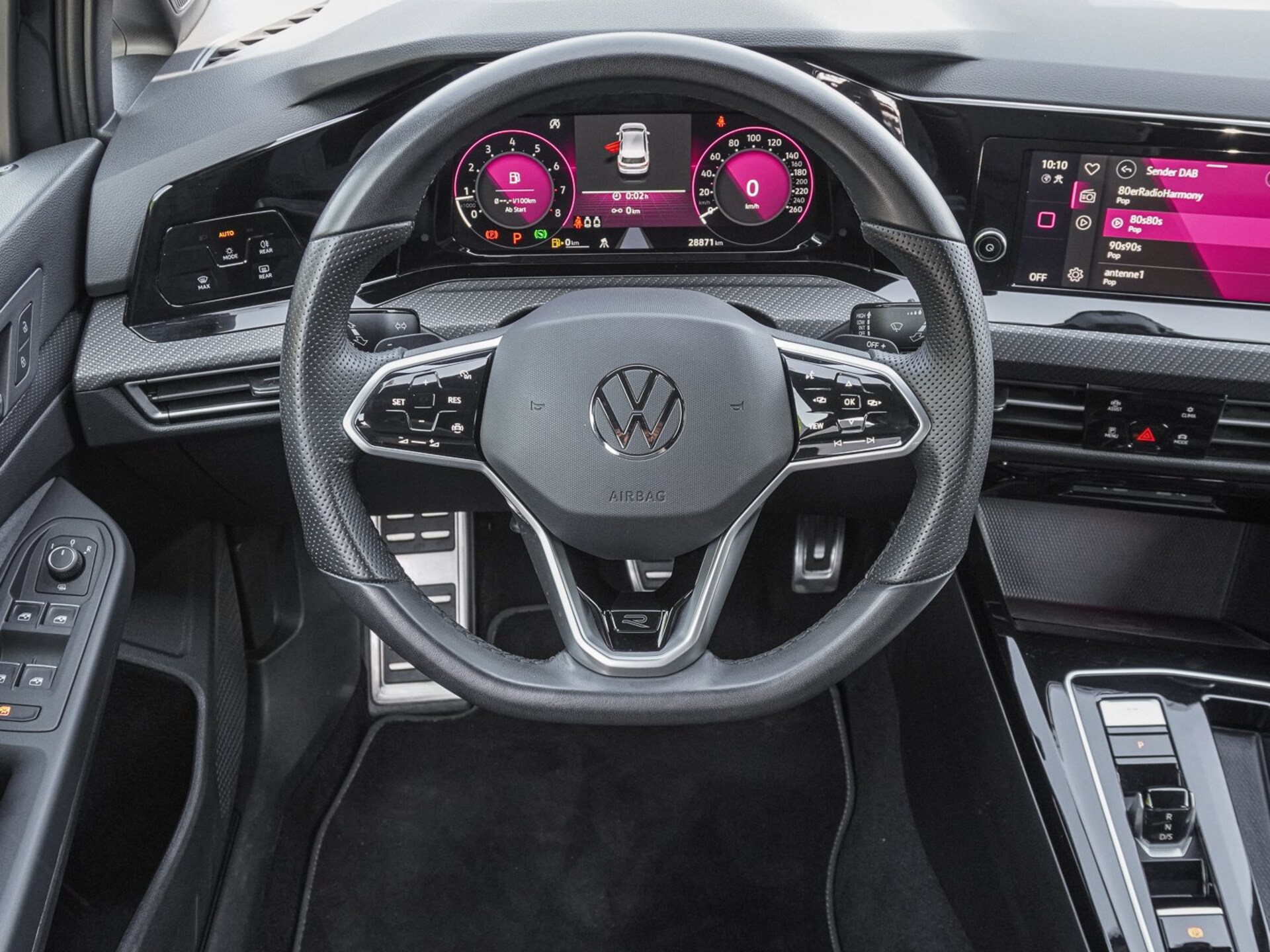 Volkswagen Golf R-Line