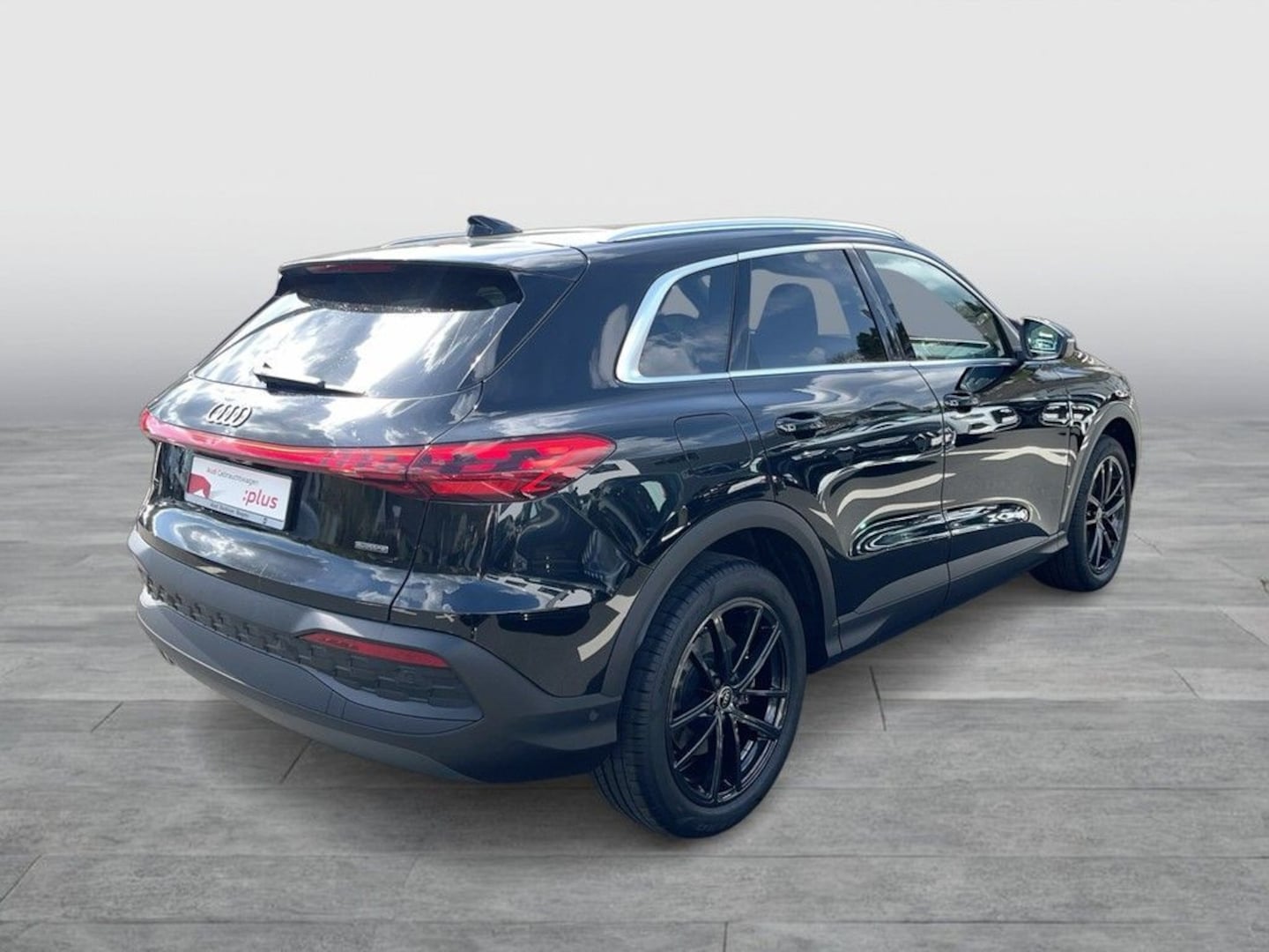 Bild über Audi Q5 SUV TDI quattro 150 kW S tronic - für weitere Informationen kontaktieren Sie den Audi Partner
