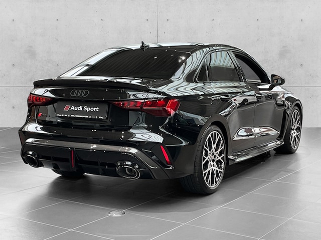 Image about Audi RS 3 Limousine TFSI quattro S tronic