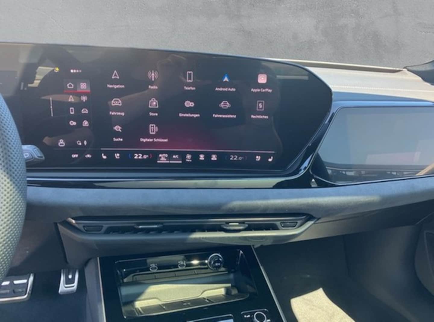 Bild über Audi A6 Avant TDI quattro 150 kW S tronic - für weitere Informationen kontaktieren Sie den Audi Partner