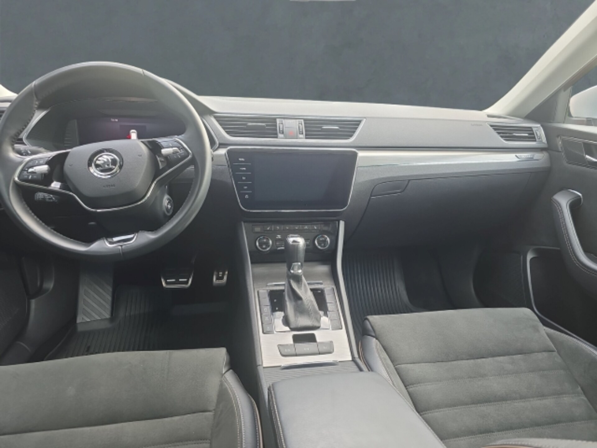 Skoda Superb Combi Scout