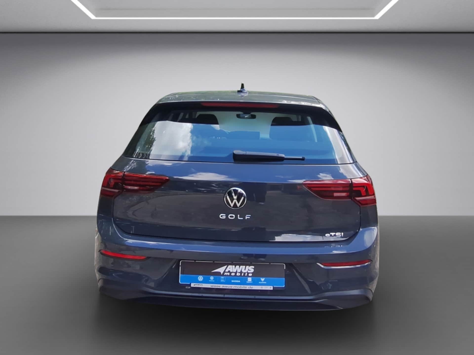Volkswagen Golf Life