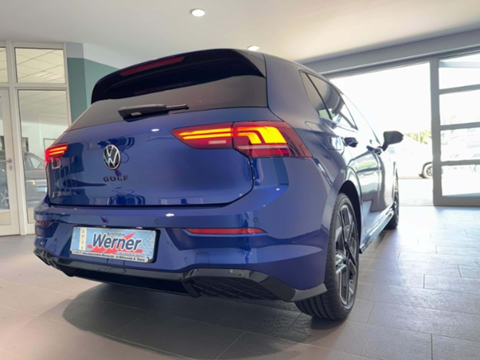 Volkswagen Golf R-Line