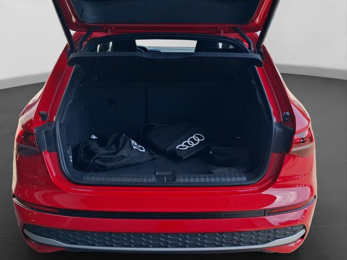 Bild über Audi A3 Sportback TFSI e TFSI e 150 kW S tronic - für weitere Informationen kontaktieren Sie den Audi Partner