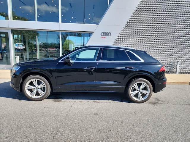 2022 Audi Q8