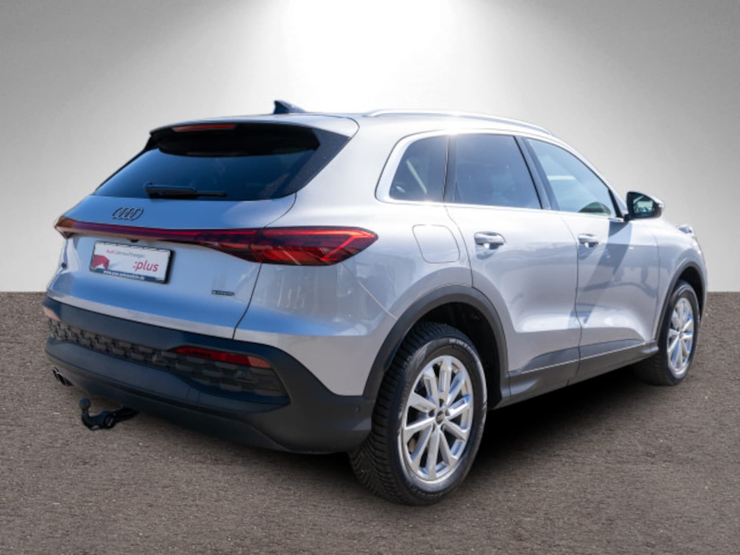 Bild über Audi Q5 SUV TDI quattro 150 kW S tronic - für weitere Informationen kontaktieren Sie den Audi Partner