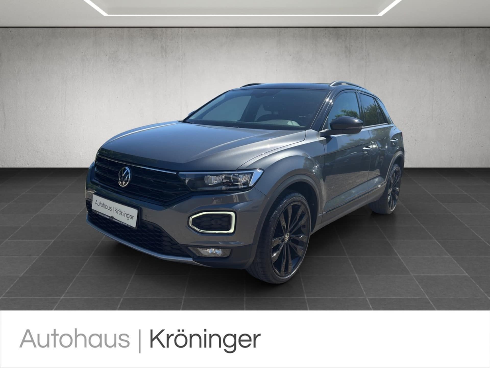 Volkswagen T-Roc 2022 — T-Roc 1.5 TSI DSG Sport AHK ACC Navi Rück Klima